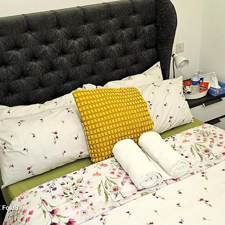 London Sleephouse Partying Is Not Allowed Pls Екстер'єр фото